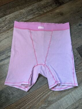 SKIMS Women’s Pink Ribbed Lounge Boxer Shorts